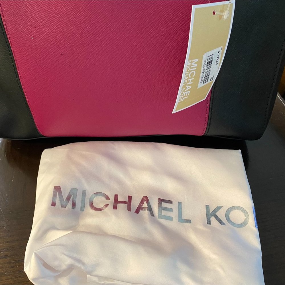 michael kors sutton center stripe satchel ( BRAND NEW WITH TAG AND DUST BAG) - Picture 2 of 5